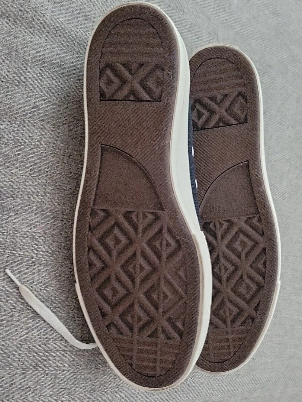 Converse Womens Black and White Low Top Canvas Sneakers - Picture 3 of 4